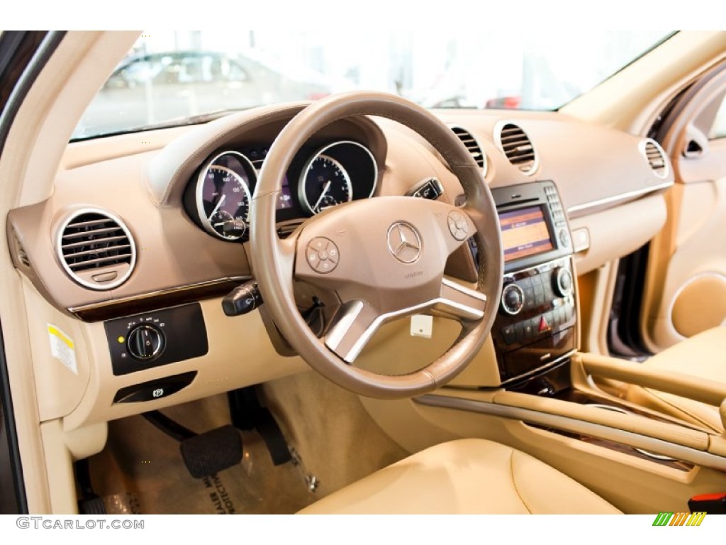 2012 GL 450 4Matic - Dakota Brown Metallic / Cashmere photo #20