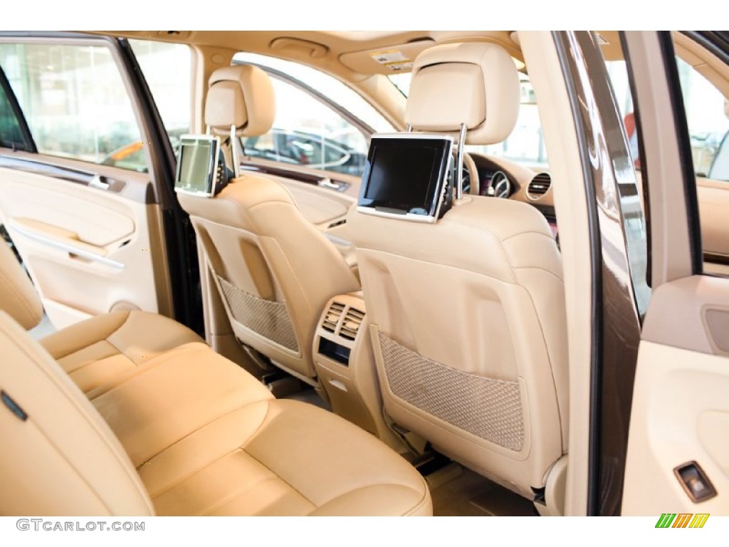 2012 GL 450 4Matic - Dakota Brown Metallic / Cashmere photo #33