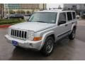 2006 Bright Silver Metallic Jeep Commander   photo #3