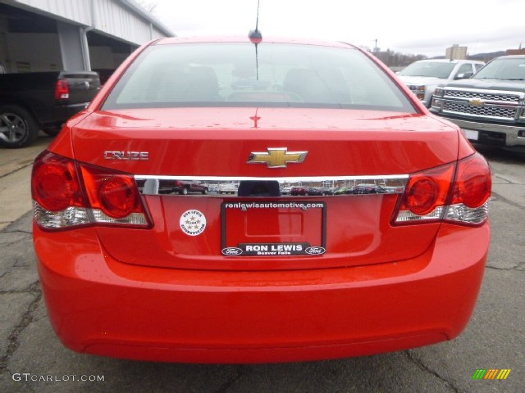 2015 Cruze LS - Red Hot / Jet Black/Medium Titanium photo #7