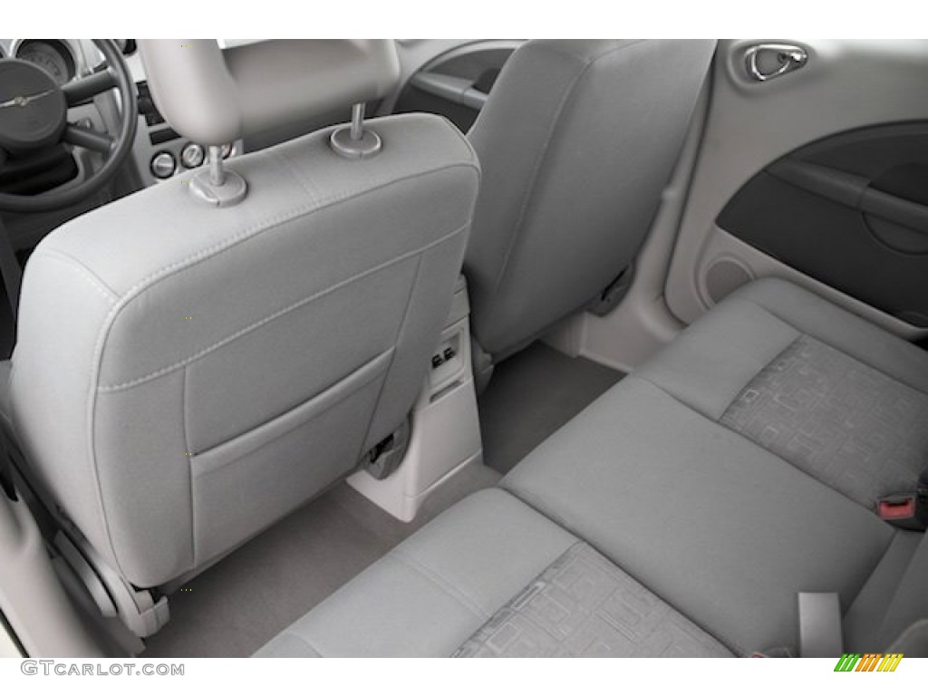2006 Chrysler PT Cruiser Standard PT Cruiser Model Rear Seat Photo #99570919