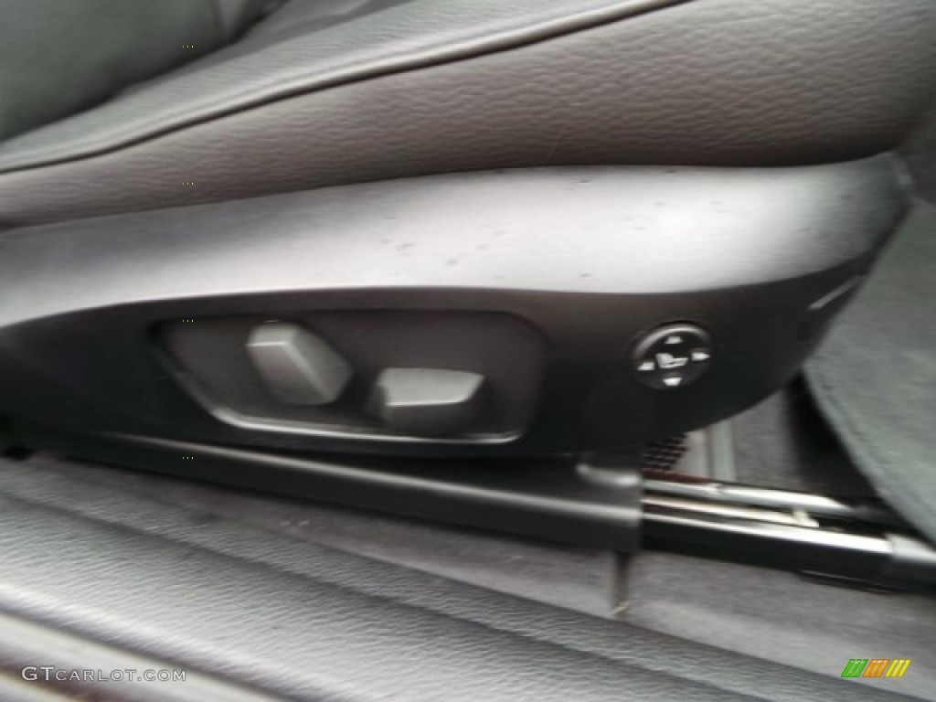 2013 1 Series 128i Convertible - Alpine White / Black photo #36