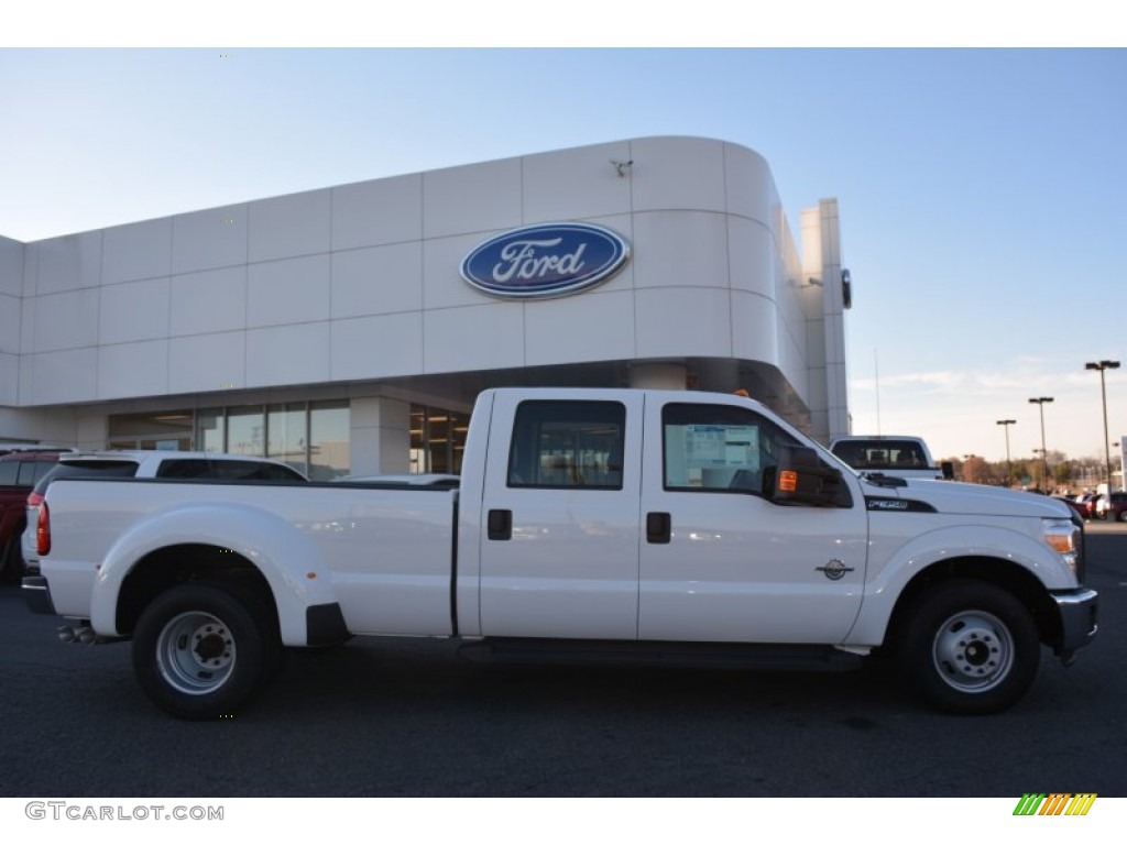2015 Ford F350 Super Duty XL Crew Cab DRW Exterior Photos