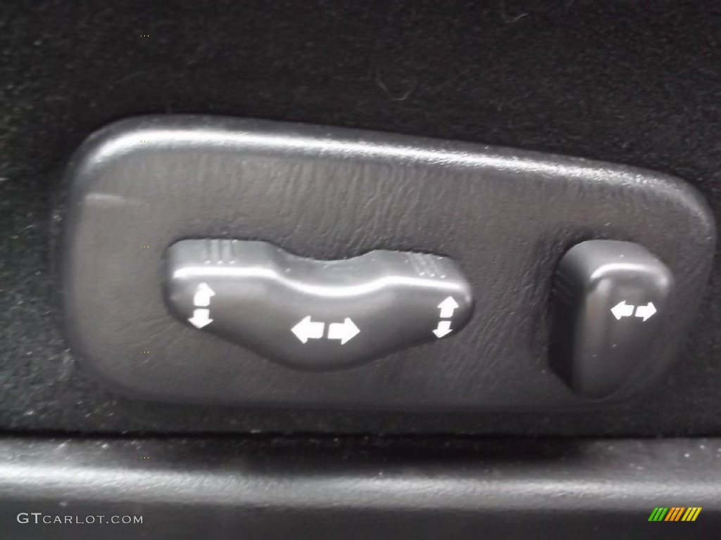 2004 Altima 2.5 S - Polished Pewter / Charcoal photo #13