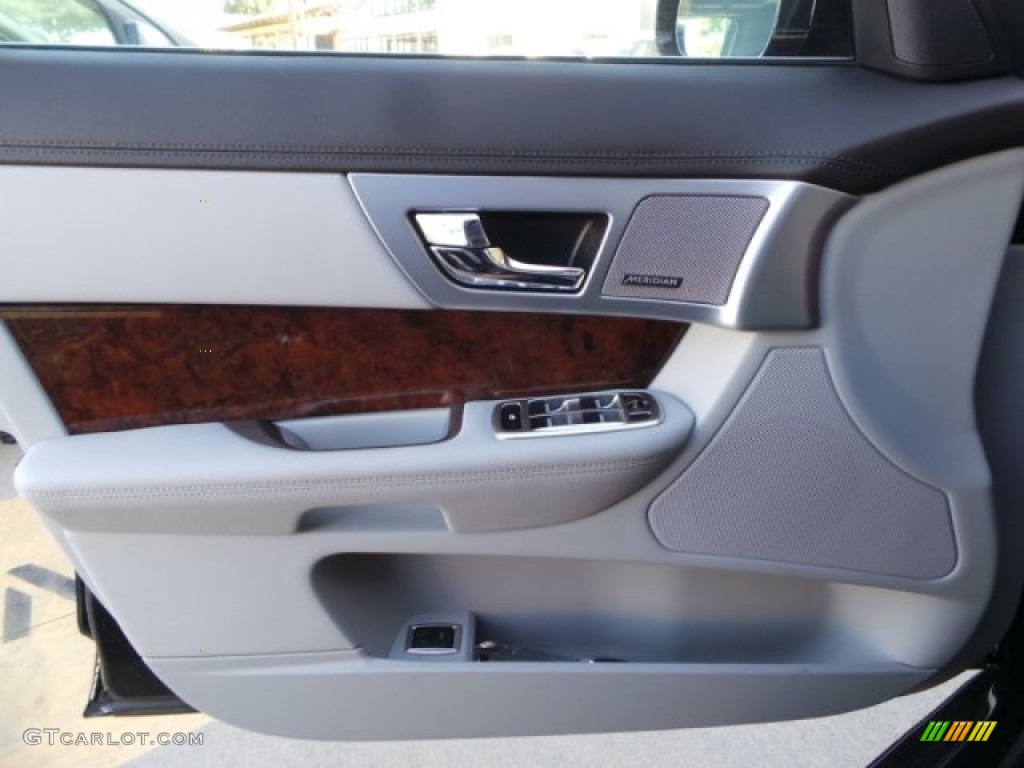 2015 Jaguar XF 2.0T Premium Dove/Warm Charcoal Door Panel Photo #99586975