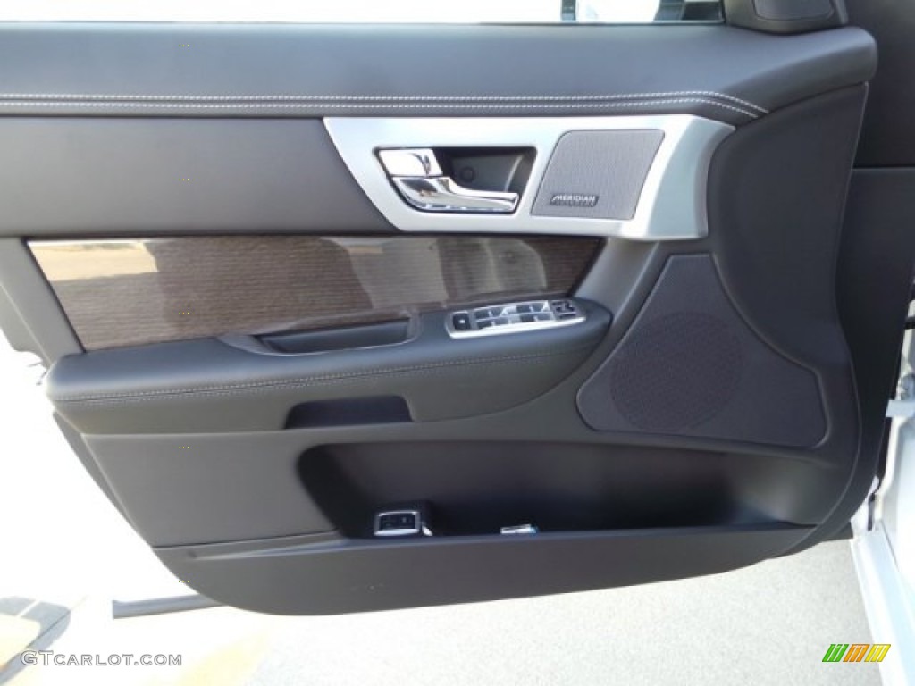 2015 Jaguar XF Supercharged Warm Charcoal/Warm Charcoal Door Panel Photo #99587433