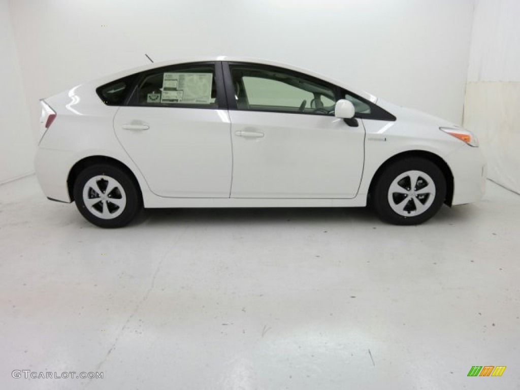 2015 Prius Two Hybrid - Blizzard Pearl / Misty Gray photo #1