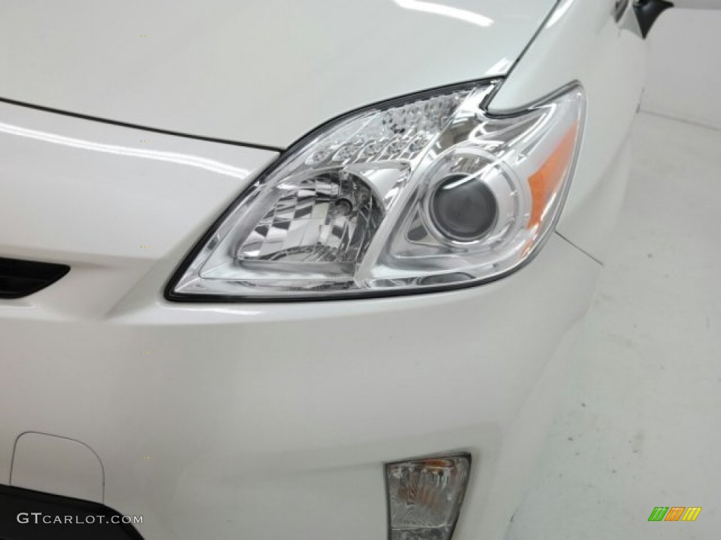 2015 Prius Two Hybrid - Blizzard Pearl / Misty Gray photo #7
