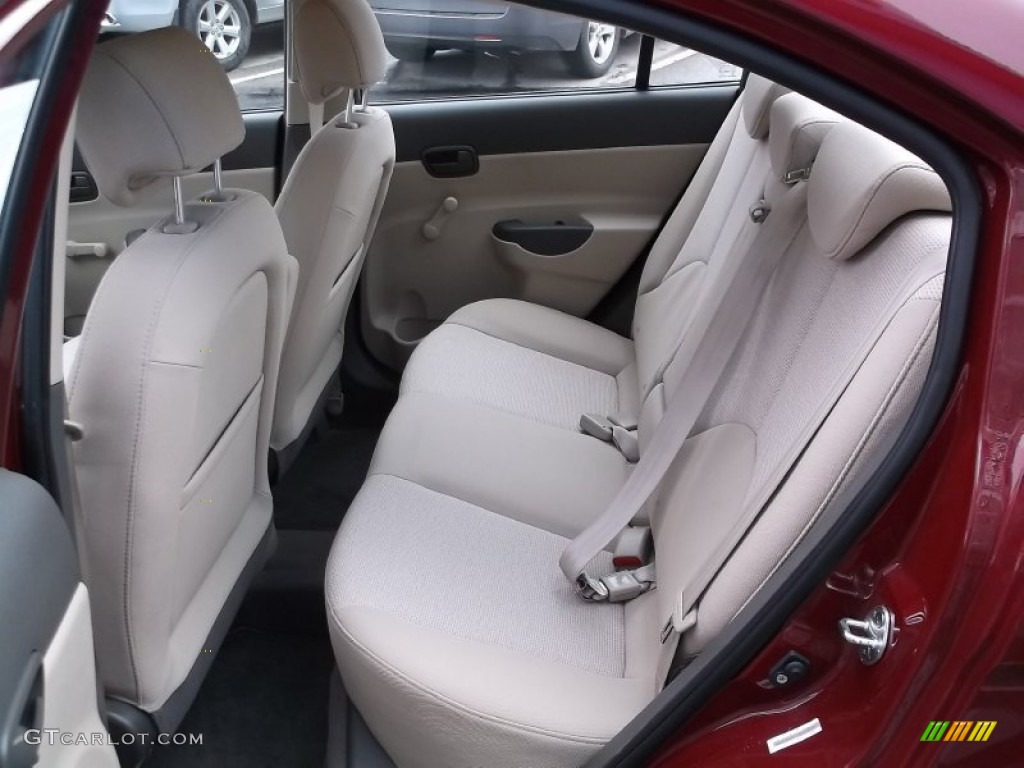 2008 Accent GLS Sedan - Wine Red / Beige photo #17