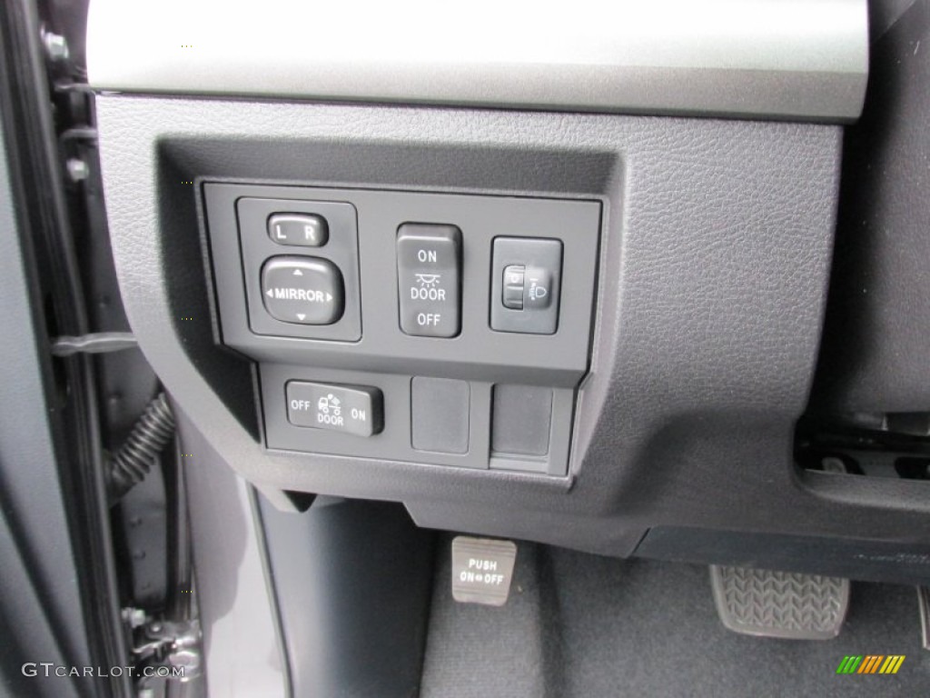 2015 Toyota Tundra SR5 Double Cab Controls Photo #99590493