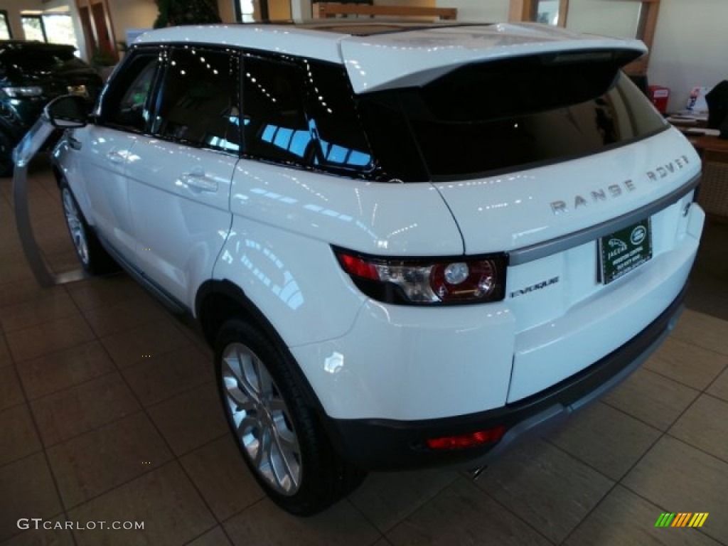 2015 Range Rover Evoque Pure Plus - Fuji White / Almond/Espresso photo #4