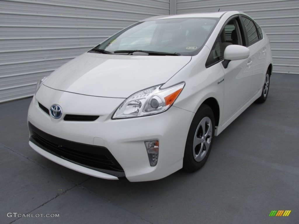 2015 Prius Two Hybrid - Blizzard Pearl / Bisque photo #7