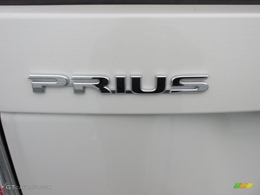 2015 Prius Two Hybrid - Blizzard Pearl / Bisque photo #15