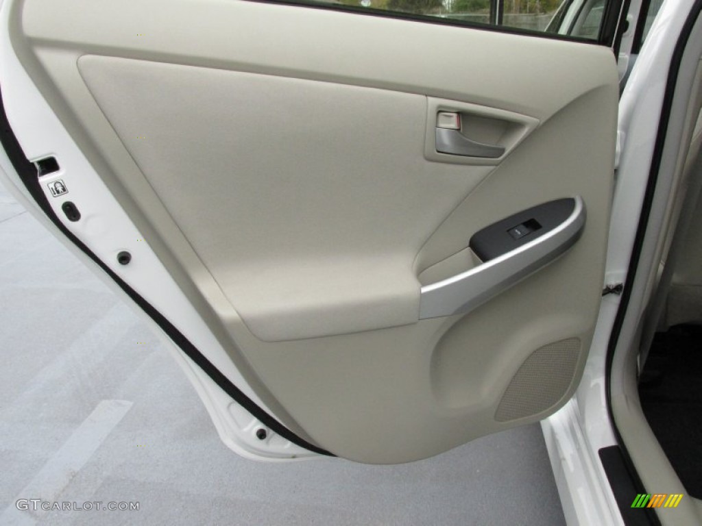 2015 Toyota Prius Two Hybrid Bisque Door Panel Photo #99593509