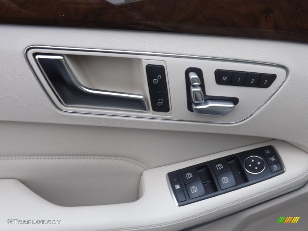 2015 Mercedes-Benz E 350 4Matic Sedan Controls Photo #99594202