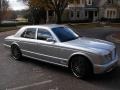 Front 3/4 View of 2005 Arnage T