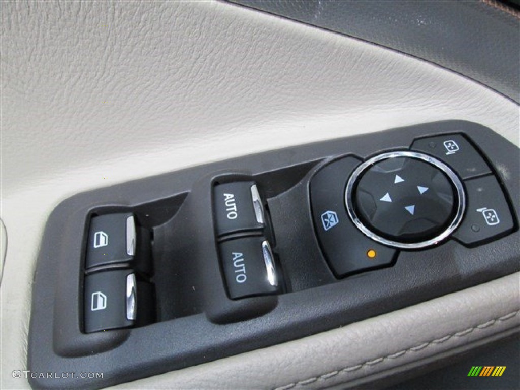 2015 Explorer XLT - Oxford White / Medium Light Stone photo #22