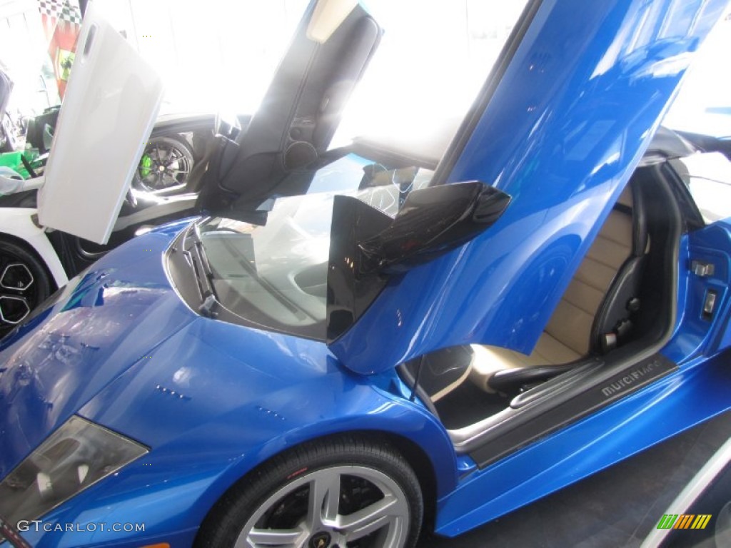 2006 Murcielago Roadster - Blu Nova (Blue Pearl) / Ivory/Blue Delphinus photo #9