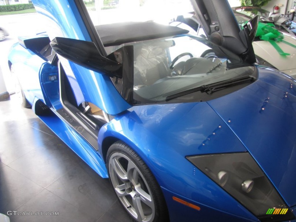 2006 Murcielago Roadster - Blu Nova (Blue Pearl) / Ivory/Blue Delphinus photo #10