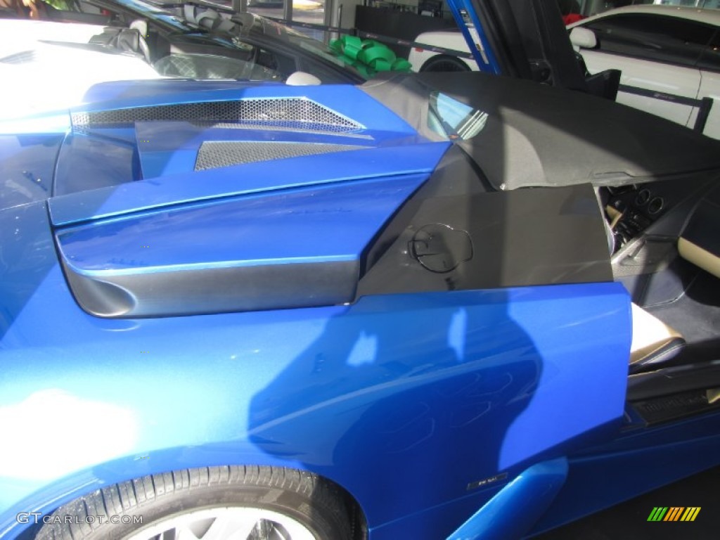 2006 Murcielago Roadster - Blu Nova (Blue Pearl) / Ivory/Blue Delphinus photo #11