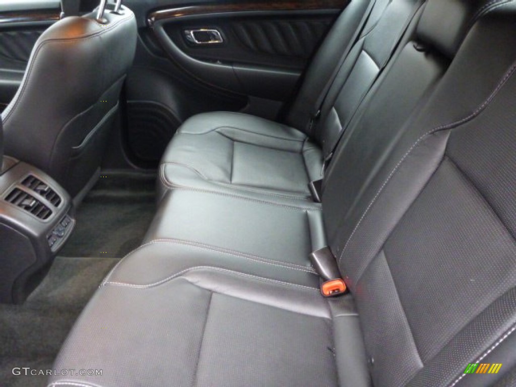 2014 Ford Taurus Limited AWD Rear Seat Photos