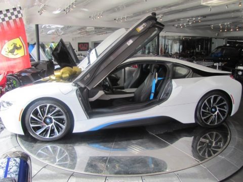 2014 BMW i8 Giga World Data, Info and Specs