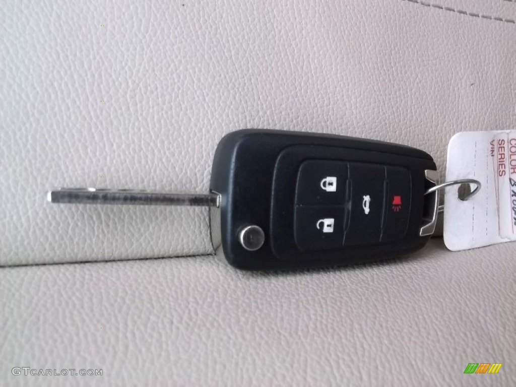 2011 Buick Regal CXL Keys Photo #99608490