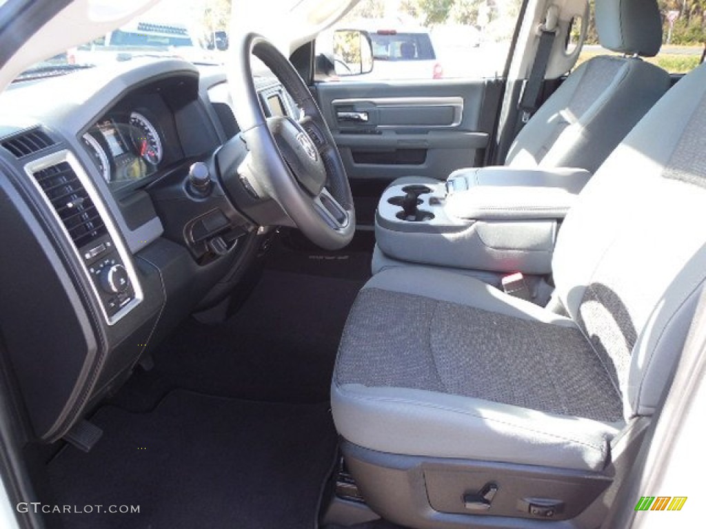 2014 1500 SLT Quad Cab 4x4 - Bright White / Black/Diesel Gray photo #4