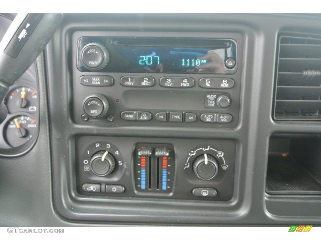 2006 GMC Sierra 1500 SL Crew Cab Controls Photos