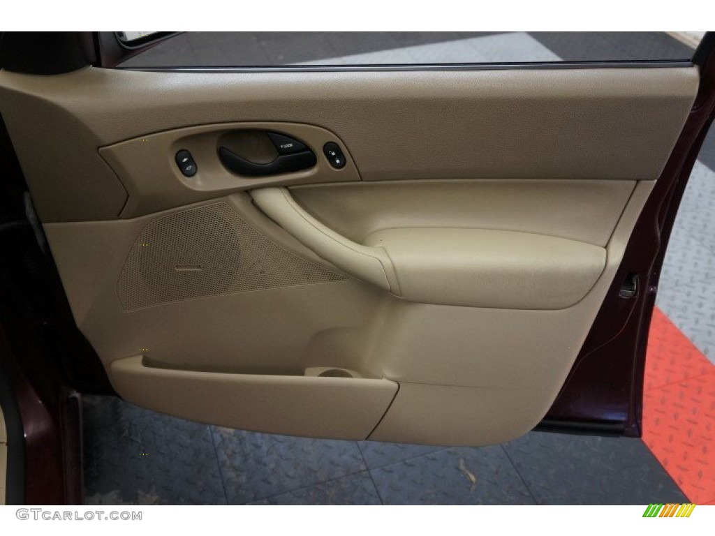2006 Ford Focus ZX4 SES Sedan Door Panel Photos