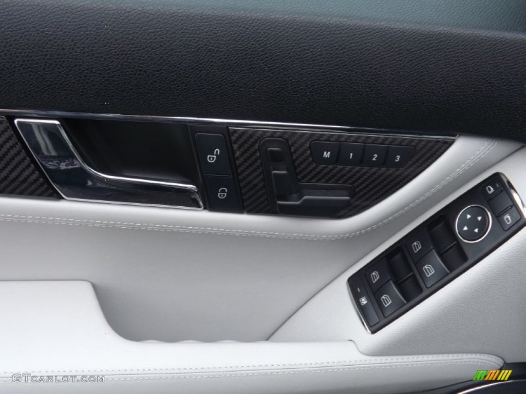 2010 Mercedes-Benz C 63 AMG Controls Photo #99614934