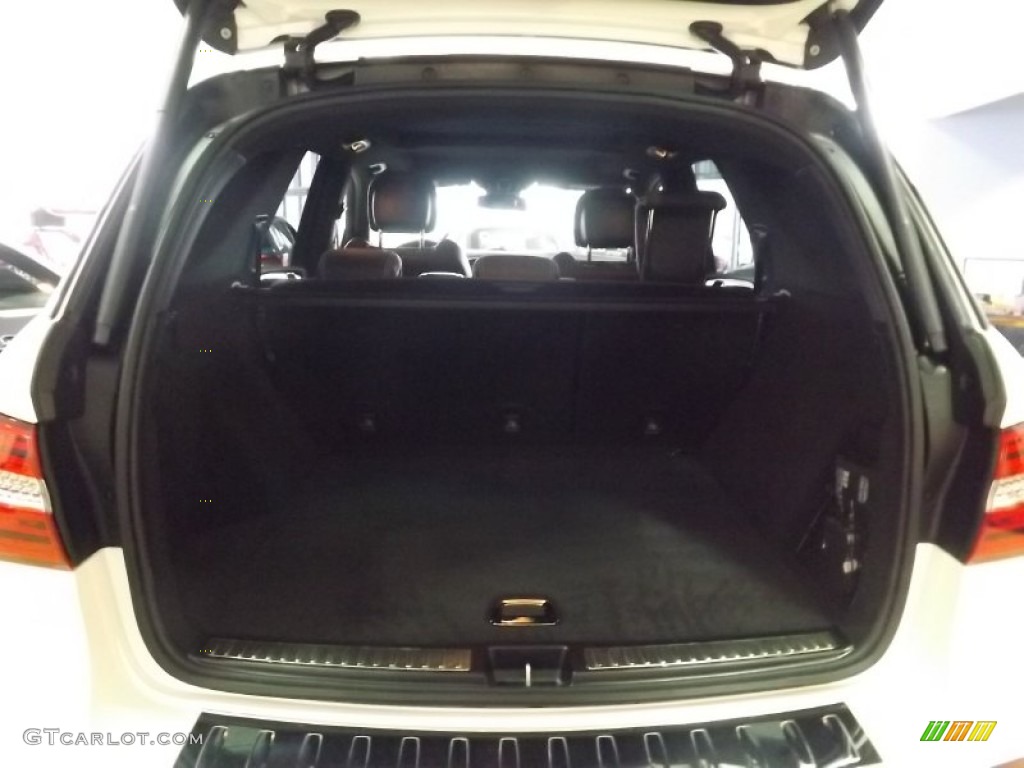 2015 Mercedes-Benz ML 63 AMG Trunk Photos