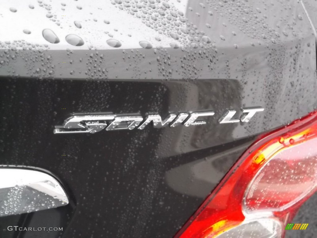 2015 Sonic LT Sedan - Mocha Bronze Metallic / Jet Black/Dark Titanium photo #8