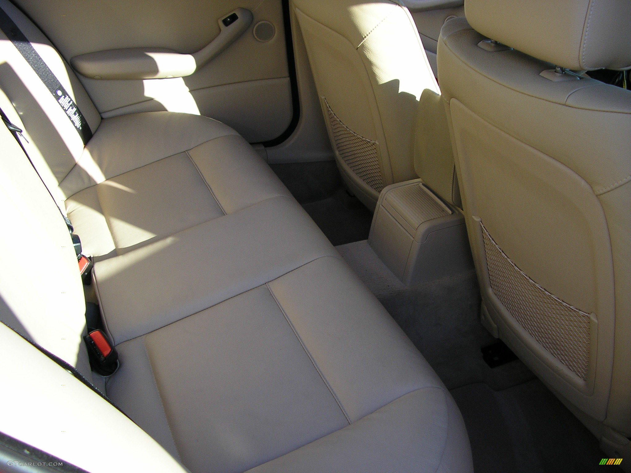 2004 5 Series 530i Sedan - Bright Red / Beige photo #12