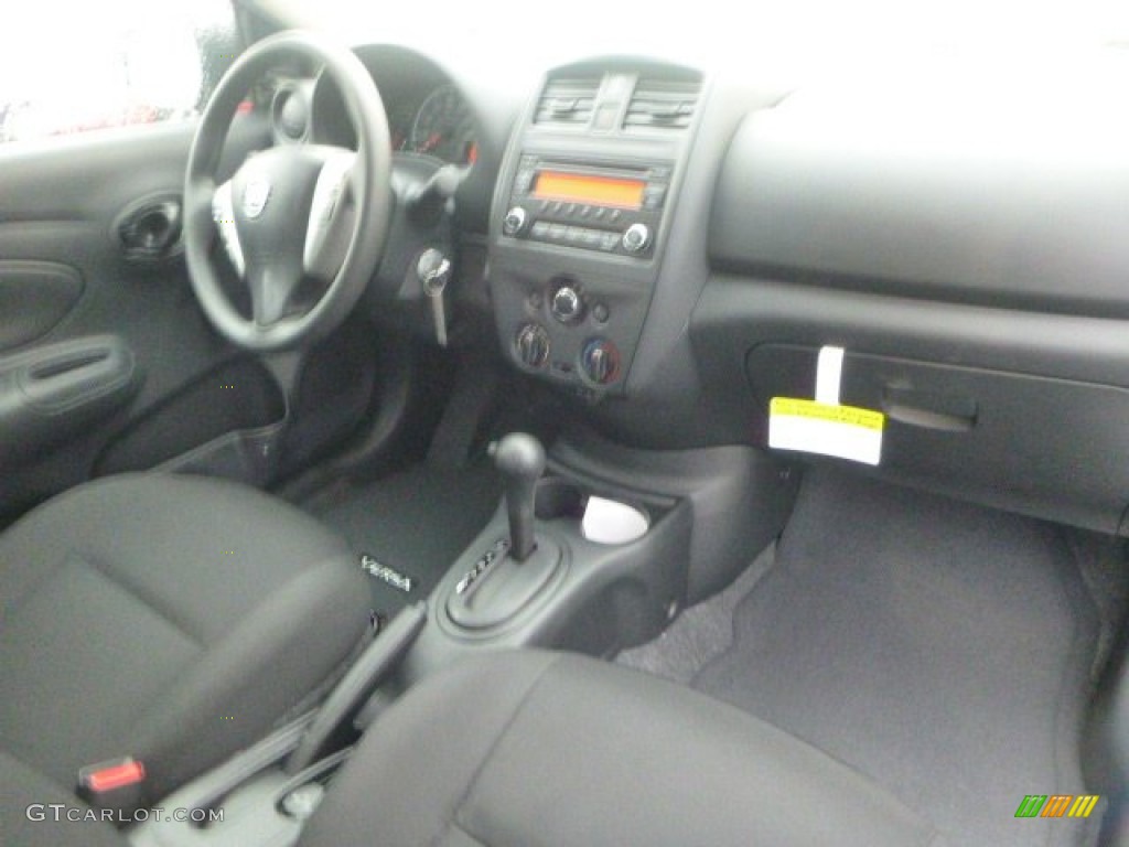 2015 Versa 1.6 S Plus Sedan - Brilliant Silver / Charcoal photo #11