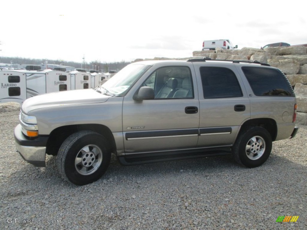 2002 Tahoe LS 4x4 - Light Pewter Metallic / Tan/Neutral photo #3