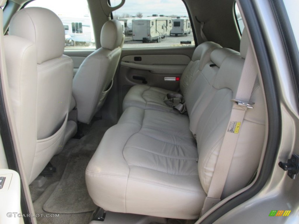 2002 Chevrolet Tahoe LS 4x4 Rear Seat Photo #99622514