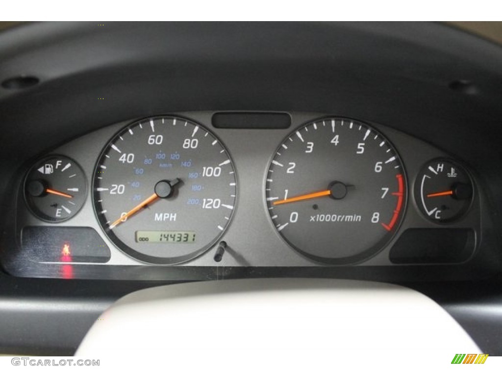2003 Nissan Sentra XE Gauges Photos