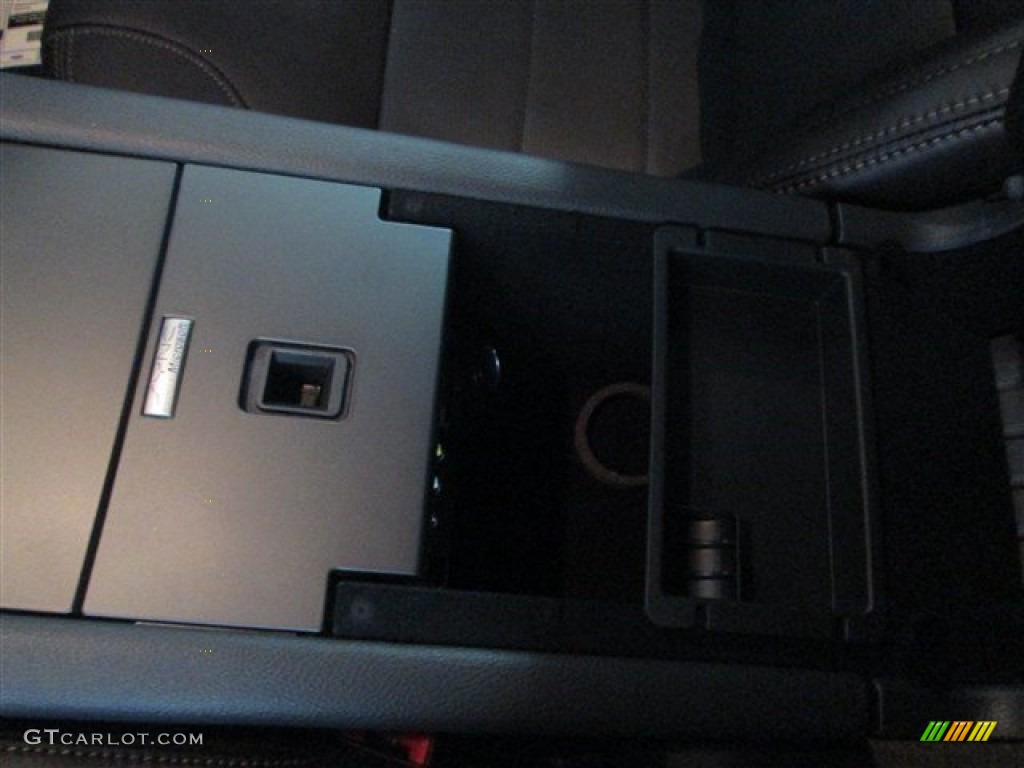 2015 Taurus Limited - Tuxedo Black Metallic / Charcoal Black photo #21