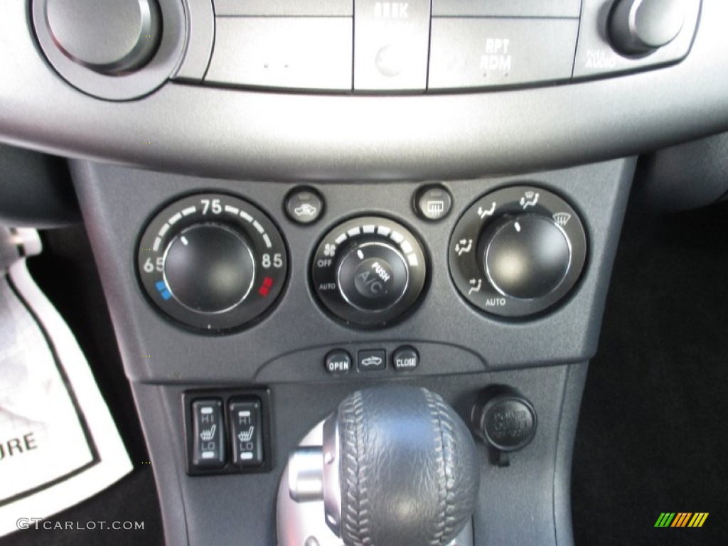 2011 Eclipse Spyder GT - Rave Red / Dark Charcoal photo #17