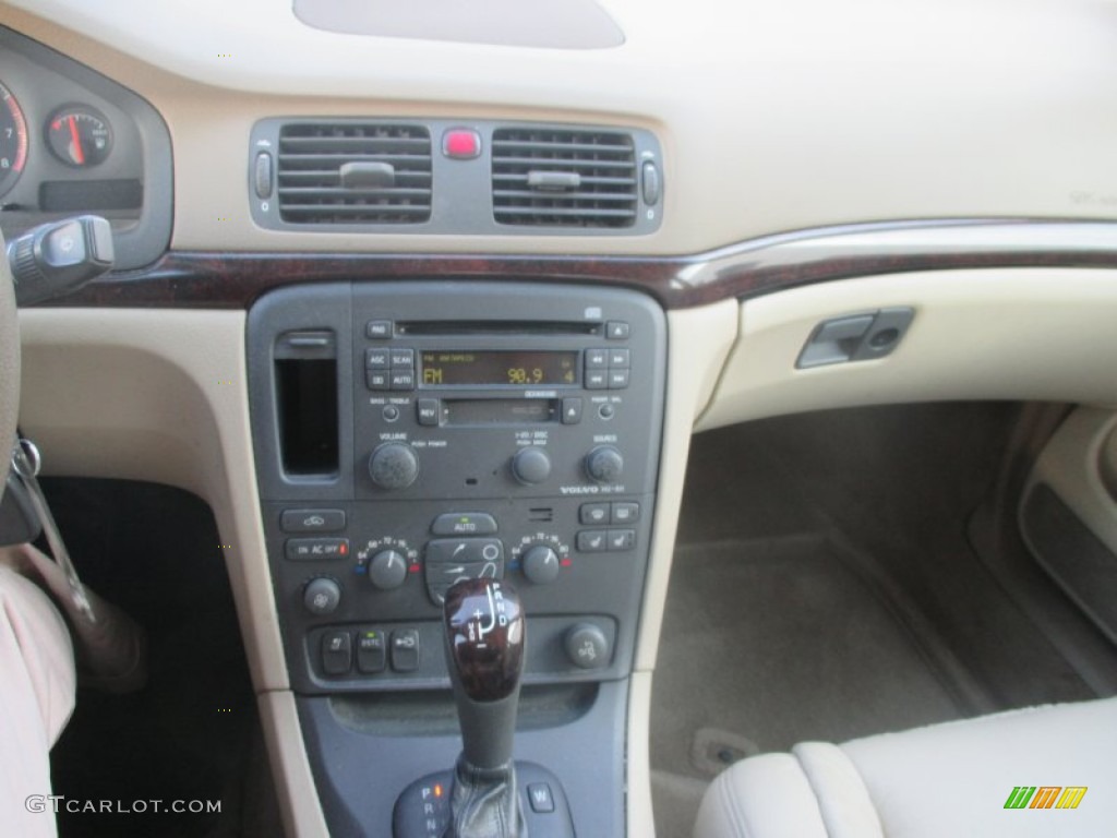 2001 S80 T6 - White / Taupe/Light Taupe photo #5