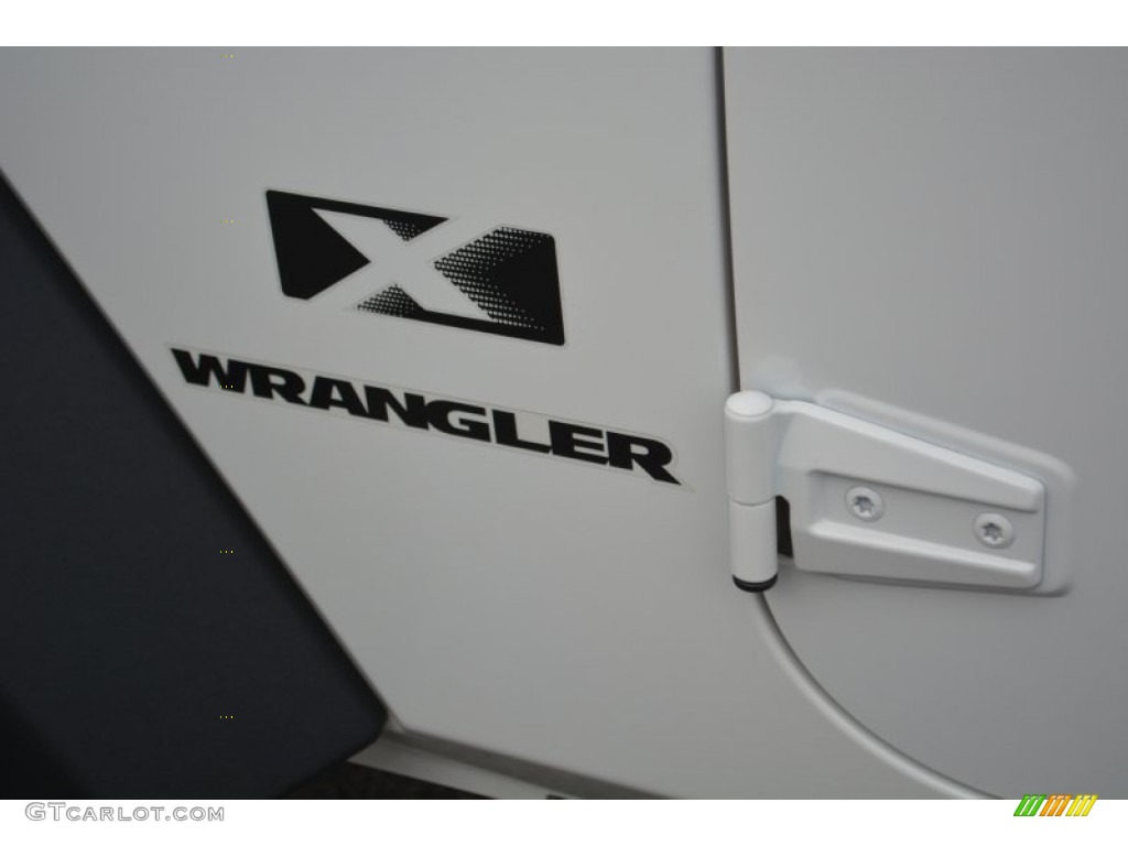 2009 Wrangler X 4x4 - Stone White / Dark Slate Gray/Medium Slate Gray photo #8