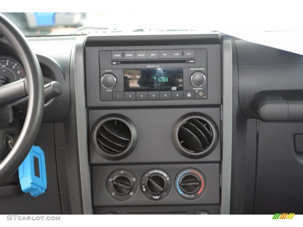 2009 Wrangler X 4x4 - Stone White / Dark Slate Gray/Medium Slate Gray photo #15