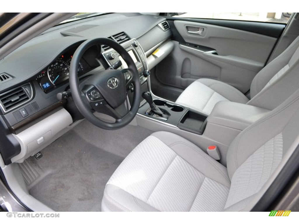 2015 Camry LE - Predawn Gray Mica / Ash photo #5