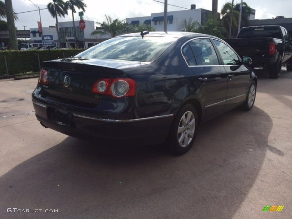 2006 Passat 2.0T Sedan - Blue Graphite Metallic / Classic Grey photo #5