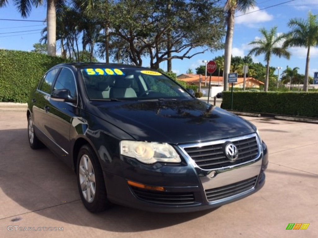2006 Passat 2.0T Sedan - Blue Graphite Metallic / Classic Grey photo #9
