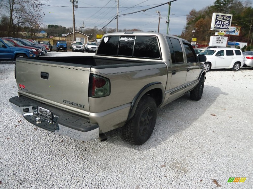 2001 S10 LS Crew Cab 4x4 - Light Pewter Metallic / Graphite photo #5