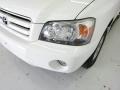 Super White - Highlander V6 4WD Photo No. 7
