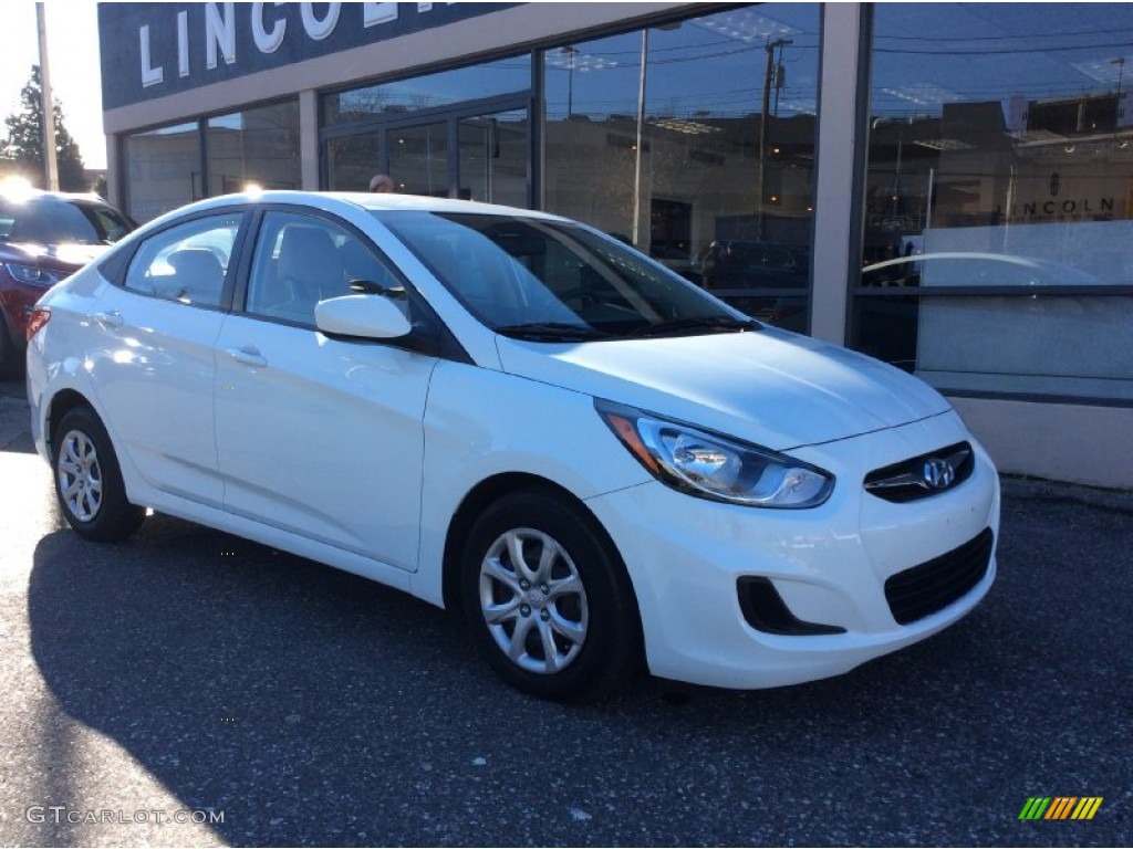 2013 Accent GLS 4 Door - Century White / Beige photo #3