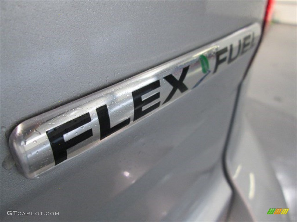 2015 Explorer XLT - Ingot Silver / Charcoal Black photo #8
